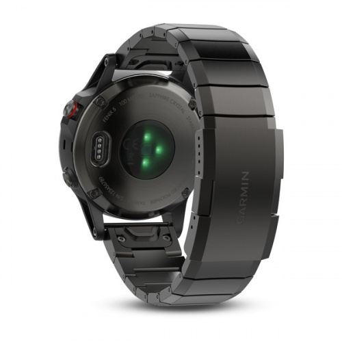 Фото FENIX 3 SAPPHIRE HR с черным ремешком и встроенным пульсометром